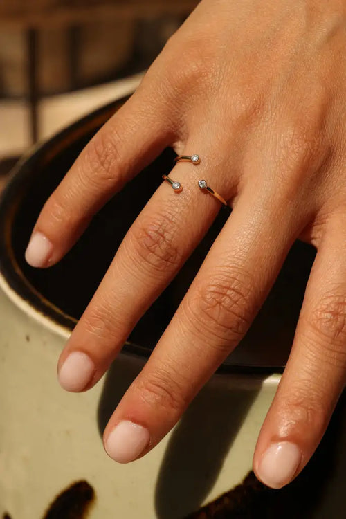 Bague 3 diamants or jaune - Vingt et un grammes