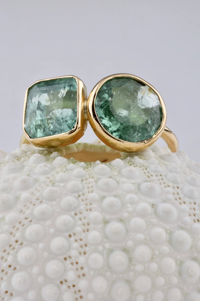 Bague deux tourmalines bleues or jaune - Vingt et un grammes