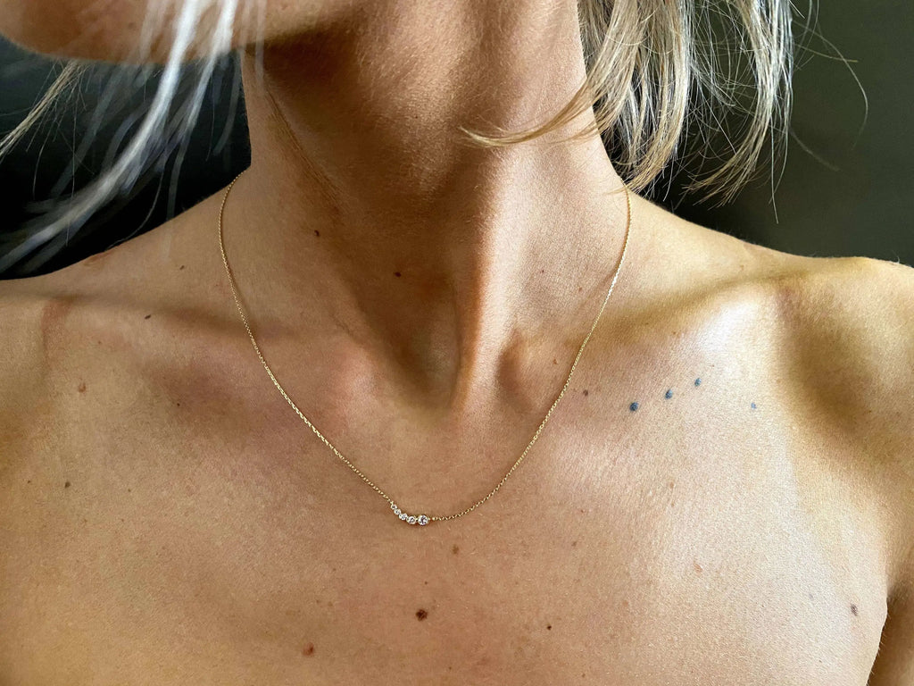 Collier dégradé de diamants or jaune - Vingt et un grammes